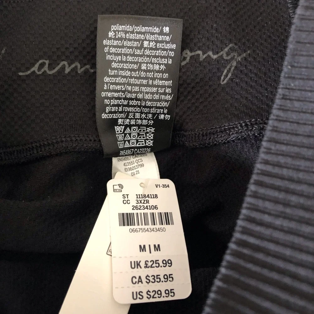 PINK Seamless Rib Bike Shorts NWT - Picture 2 of 12